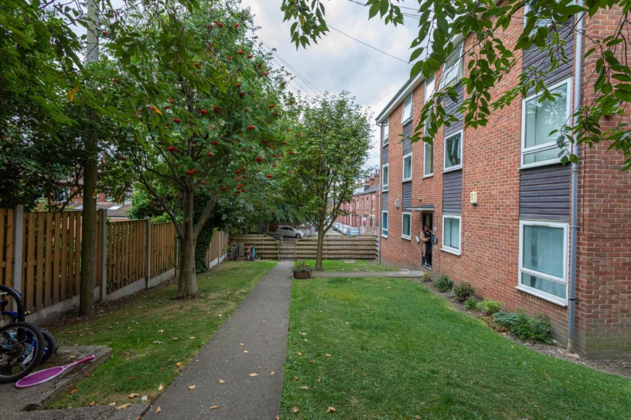 Hanifa Place Leeds  Kültér fotó